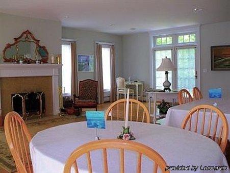 Shearwater Inn East Quogue Restaurant photo